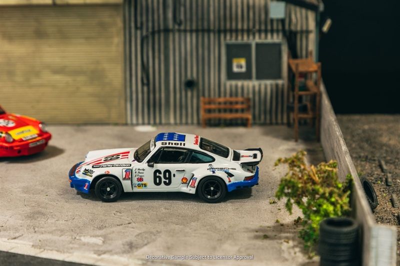  Mô hình xe Porsche 911 Carrera RSR 3.0, 24h Le Mans 1975 tỉ lệ 1:64 Tarmac Works T64S-024-75LM69 