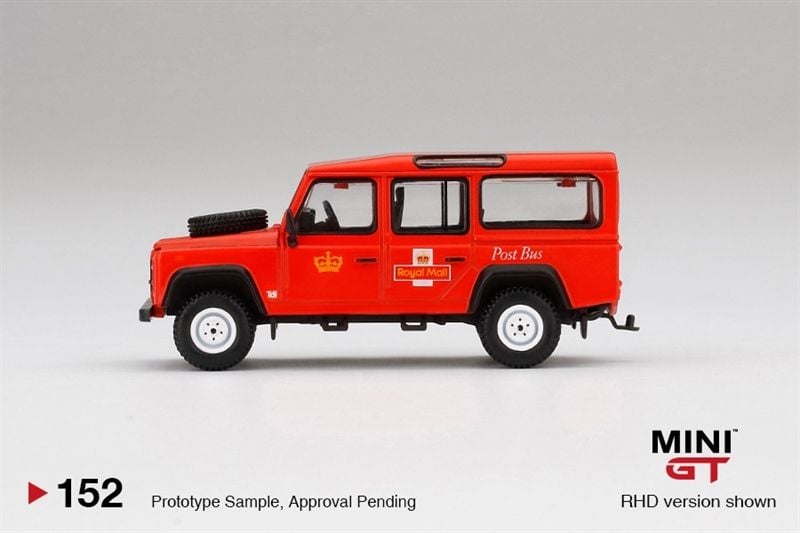  Mô hình xe Land Rover Defender 110 UK Royal Mail Post Bus tỉ lệ 1:64 MiniGT MGT00152-CH 