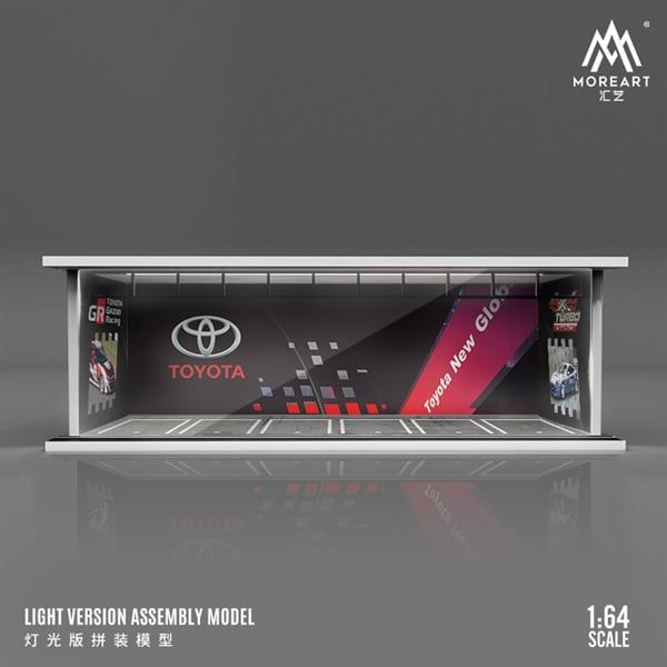  Hộp trưng bày mica mô phỏng showroom Toyota - có đèn kích thước 30x13.3x10cm tỉ lệ 1:64 MoreArt MO914038 