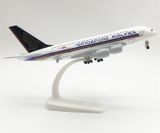  Mô hình máy bay Singapore Airline Airbus A380 20cm MB20017 