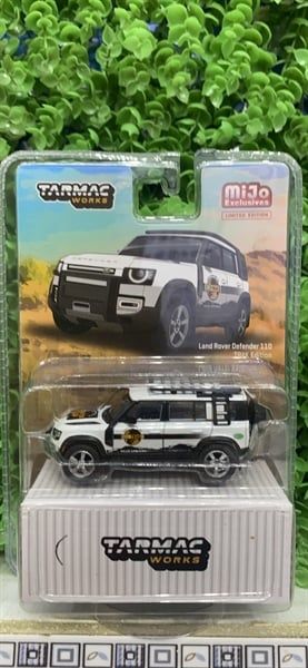  Mô hình xe Land Rover Defender 110 1:64 Tarmac Works 