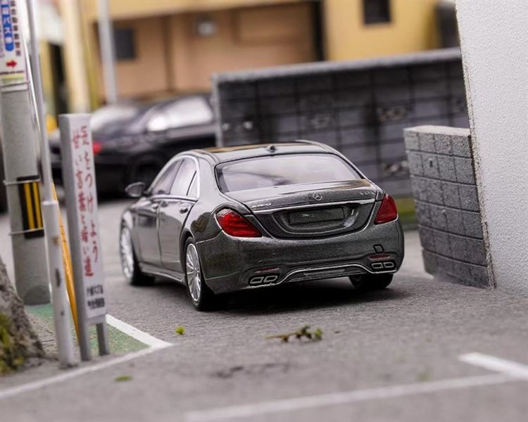  Mô hình xe Mercedes-Benz S65 AMG W222 giới hạn 999 chiếc tỉ lệ 1:64 King Model OT64275 