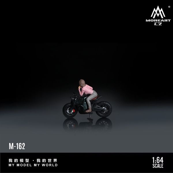  Mô hình nhân vật figure Black Iron Motorcycle Girl Suit tỉ lệ 1:64 More Art MO222162 