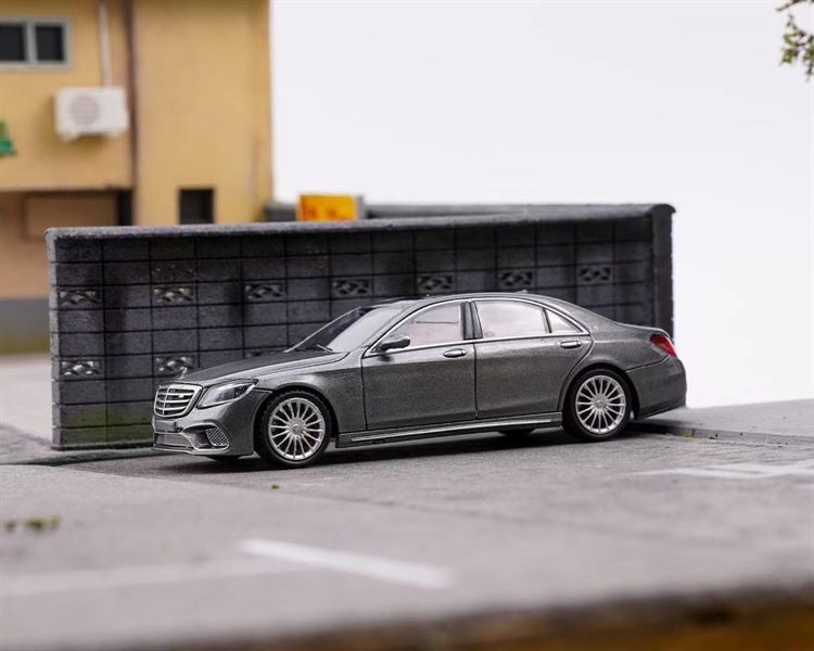  Mô hình xe Mercedes-Benz S65 AMG W222 giới hạn 999 chiếc tỉ lệ 1:64 King Model OT64275 