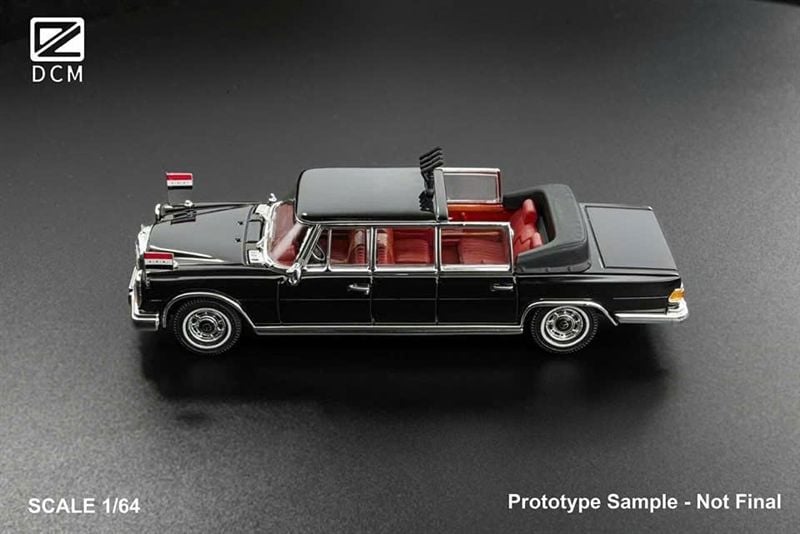  Mô hình xe Mercedes-Benz 600 Pullman Convertible (Black) 1966 Limite 999 Pcs tỉ lệ 1:64 DCM OT64416 