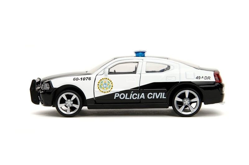  Mô hình xe Dodge Charger Police 2006 Fast & Furious tỉ lệ 1:32 Jada 24075 