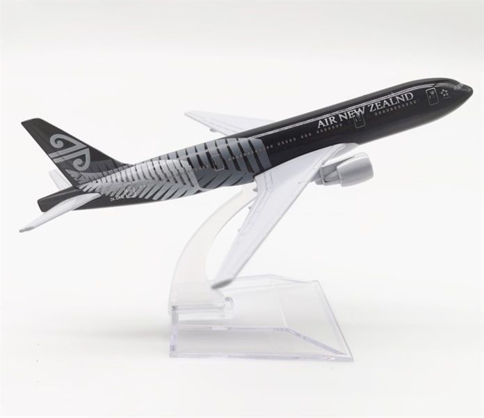 Mô hình máy bay Air New Zealands Boeing B777-200ER 16cm MB16087