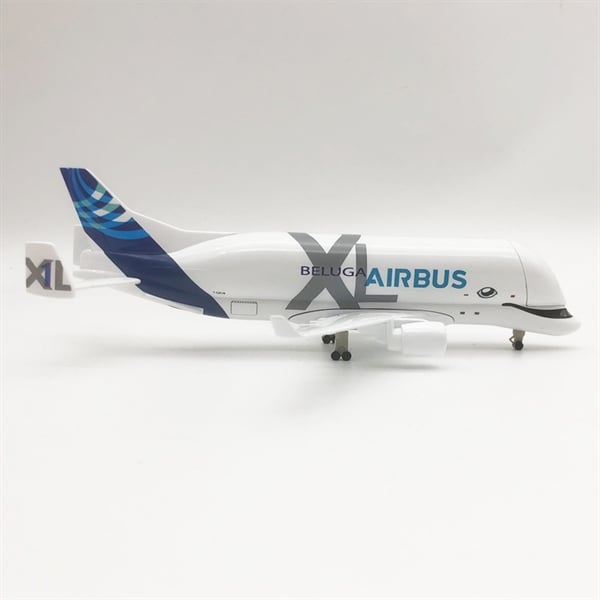  Mô hình máy bay vận tải Super Beluga Airbus XL có bánh xe kích thước 20cm MB20131 