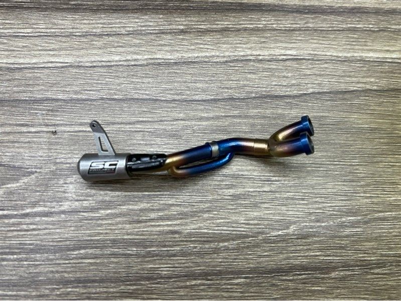  Phụ kiện mô hình cổ titan và lon pô dành cho mô hình xe sport 3D tỉ lệ 1:12 PK397 