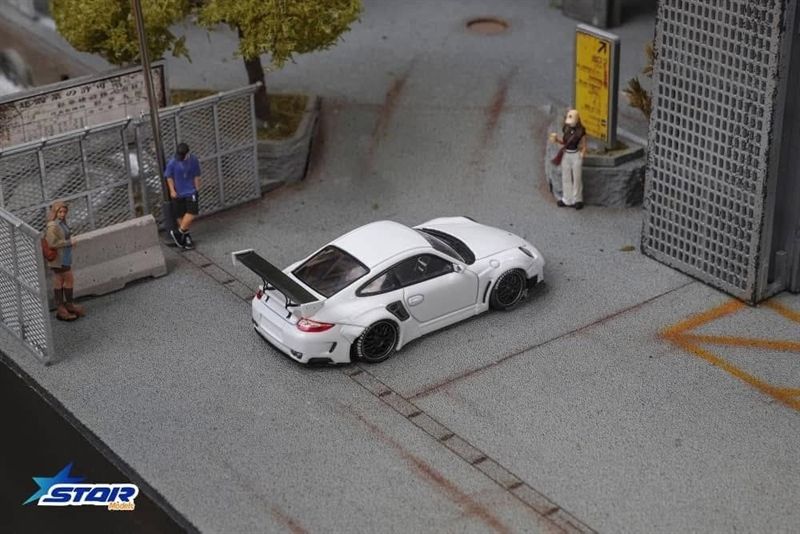  Mô hình xe Porsche 911 (997) Liberty Walk Limited To 999pcs tỉ lệ 1:64 Star Model OT64447 