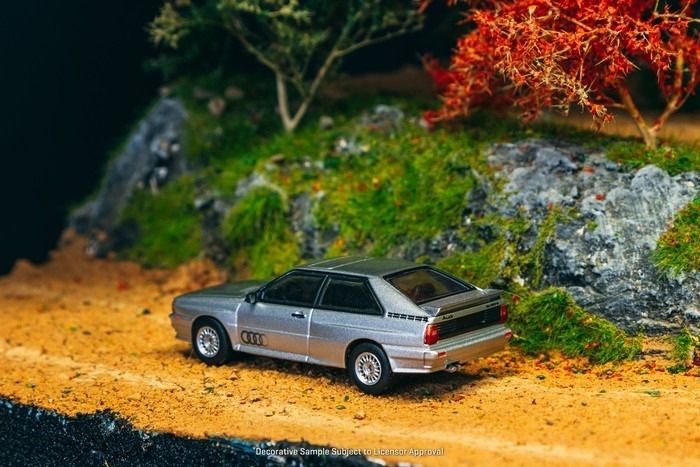  Mô hình xe Audi Quattro Silver tỉ lệ 1:64 Tarmax Works T64S-025-SL 