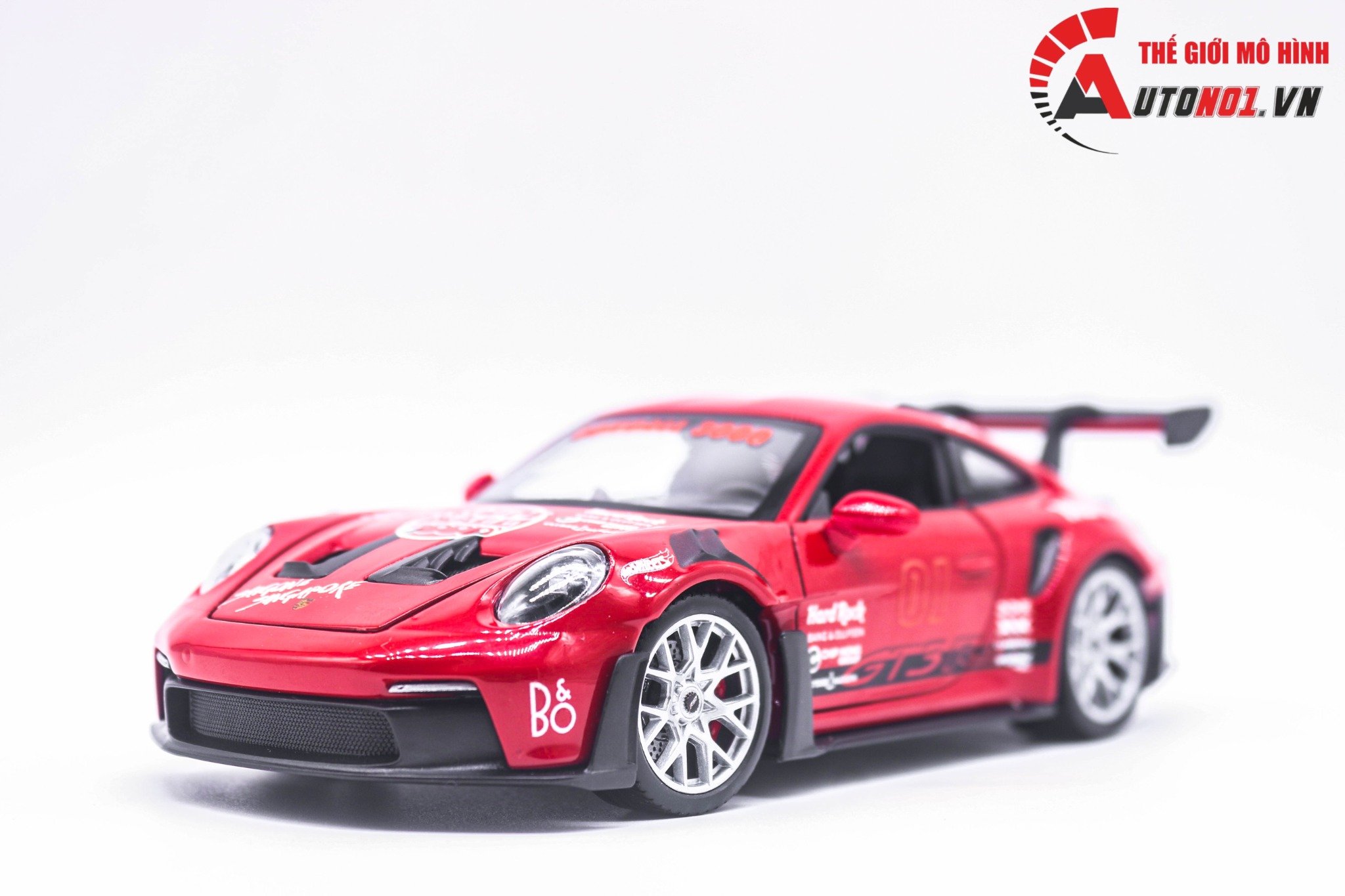  Mô hình xe custom Porsche 911 (992) GT3 RS Gumball3000 tỉ lệ 1:24 Welly DO24001 