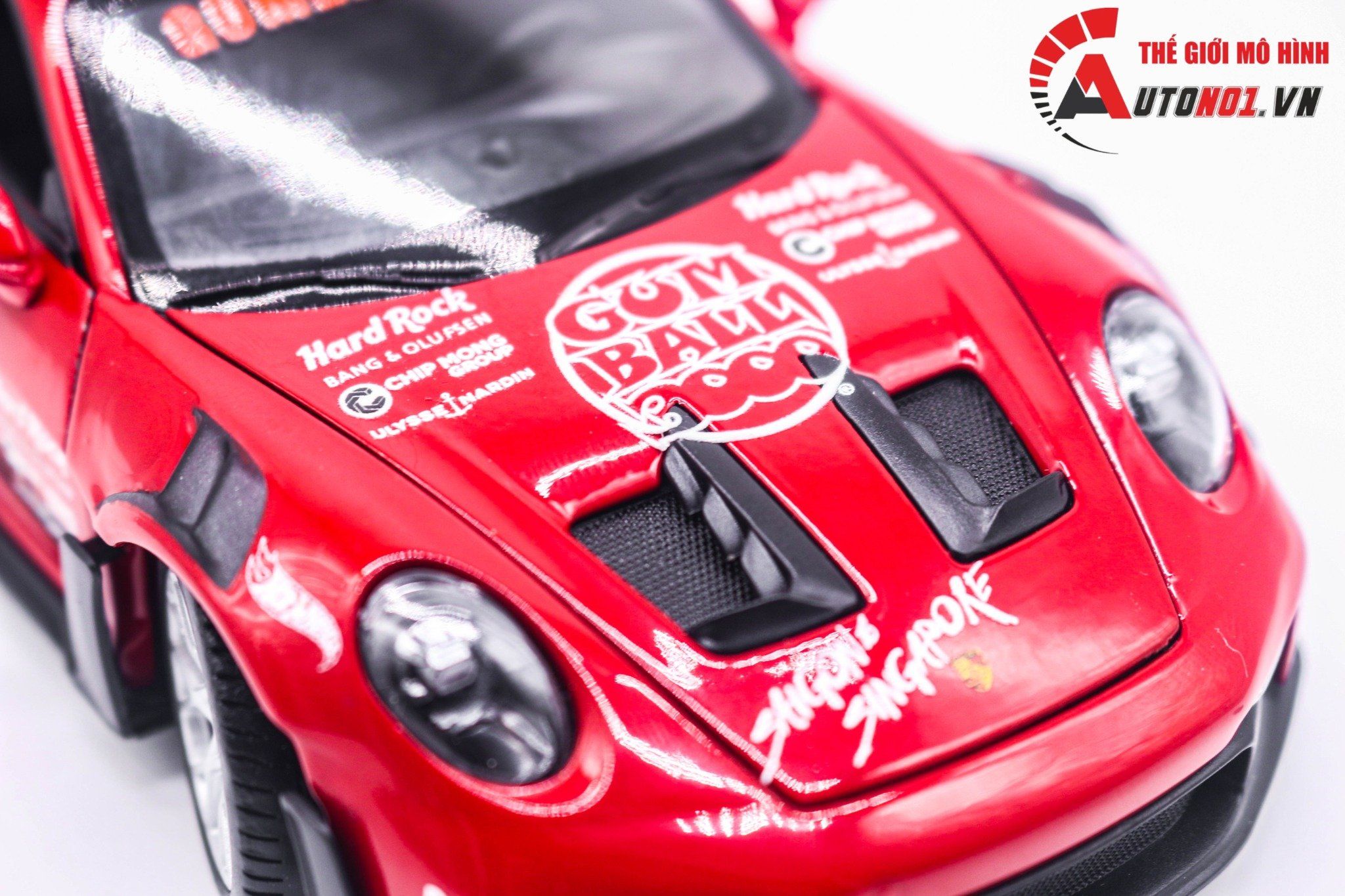  Mô hình xe custom Porsche 911 (992) GT3 RS Gumball3000 tỉ lệ 1:24 Welly DO24001 