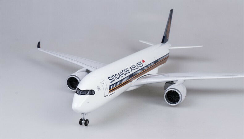  Mô hình máy bay Singapore Airlines Airbus A350 47cm có đèn led tự động theo tiếng vỗ tay hoặc chạm MB47069 