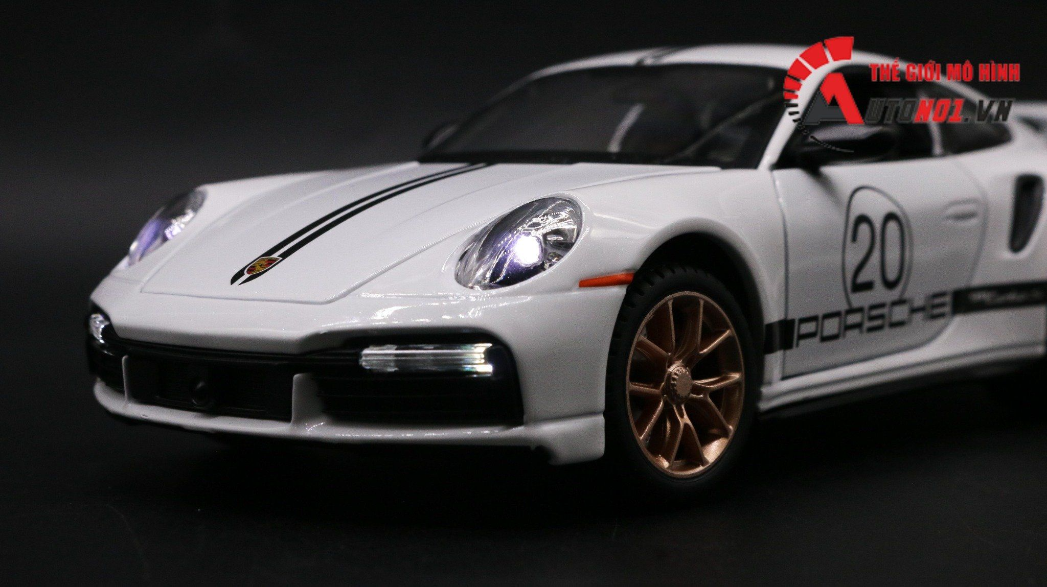  Mô hình xe Porsche 911 Turbo S 1:24 Miniauto OT338 