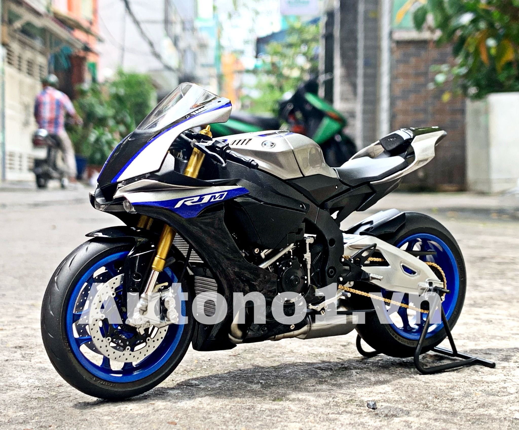  Mô hình xe Yamaha Yzf R1m Blue 1:12 Tamiya D031 