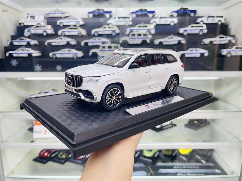  Mô hình xe Mercedes - Benz GLS63 AMG full open - đánh lái tỉ lệ 1:24 Chezhi CZ134P OT24070 