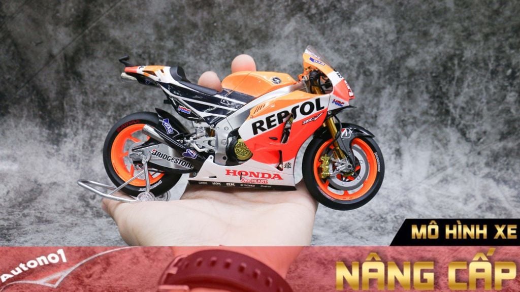 MÔ HÌNH REPSOL HONDA RC213V 2014 1:12 TAMIYA D098