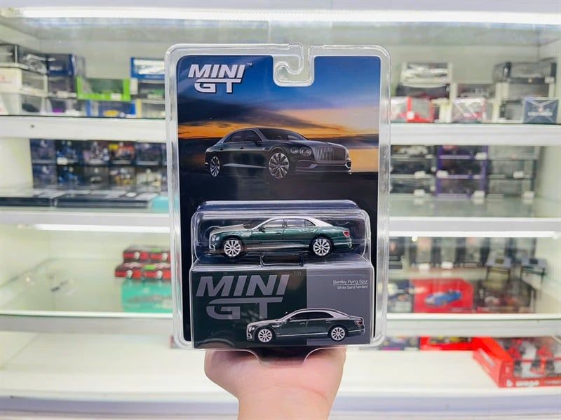  Mô hình xe Bentley Flying Spur White Sand Verdent bản card tỉ lệ 1:64 MiniGT MGT00867 