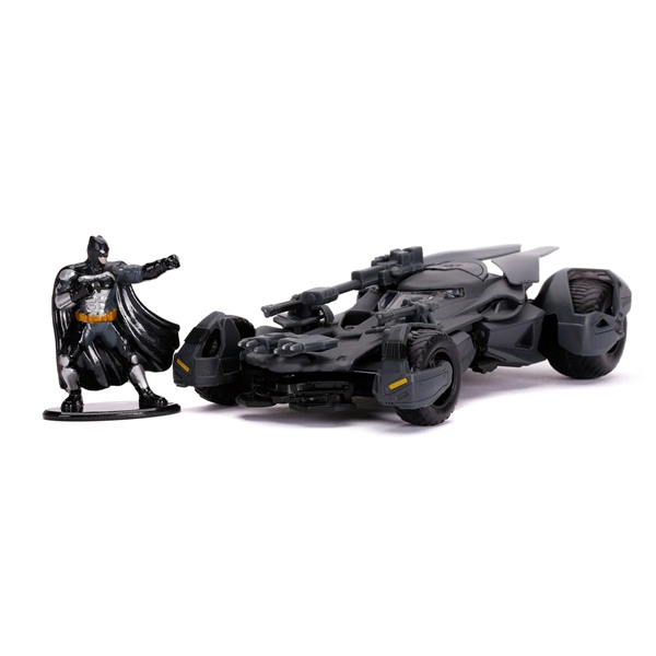  Mô hình xe Batman Justice League Batmobile & Batman Figure DC Comics tỉ lệ 1:32 Jada Toys 31706 