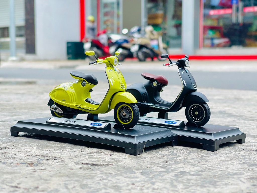 Mô hình xe Vespa 946 độ matt black 2023 tỉ lệ 1:18 Autono1 Welly D228