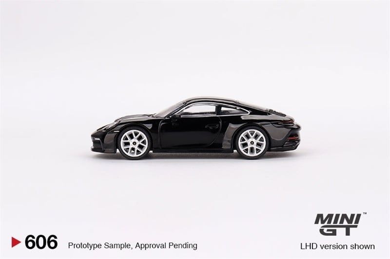  Mô hình xe ô tô Porsche 911 (992) Gt3 touring black bản card tỉ lệ 1:64 MiniGT MGT00606-MJ 