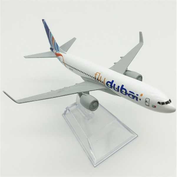  Mô hình máy bay Fly Dubai Airlines Boeing B737 kích thước 16cm MB16184 