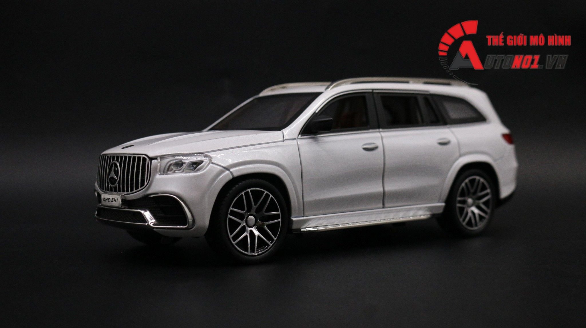  Mô hình xe Mercedes - Benz GLS63 AMG full open - đánh lái tỉ lệ 1:24 Chezhi CZ134P OT24070 