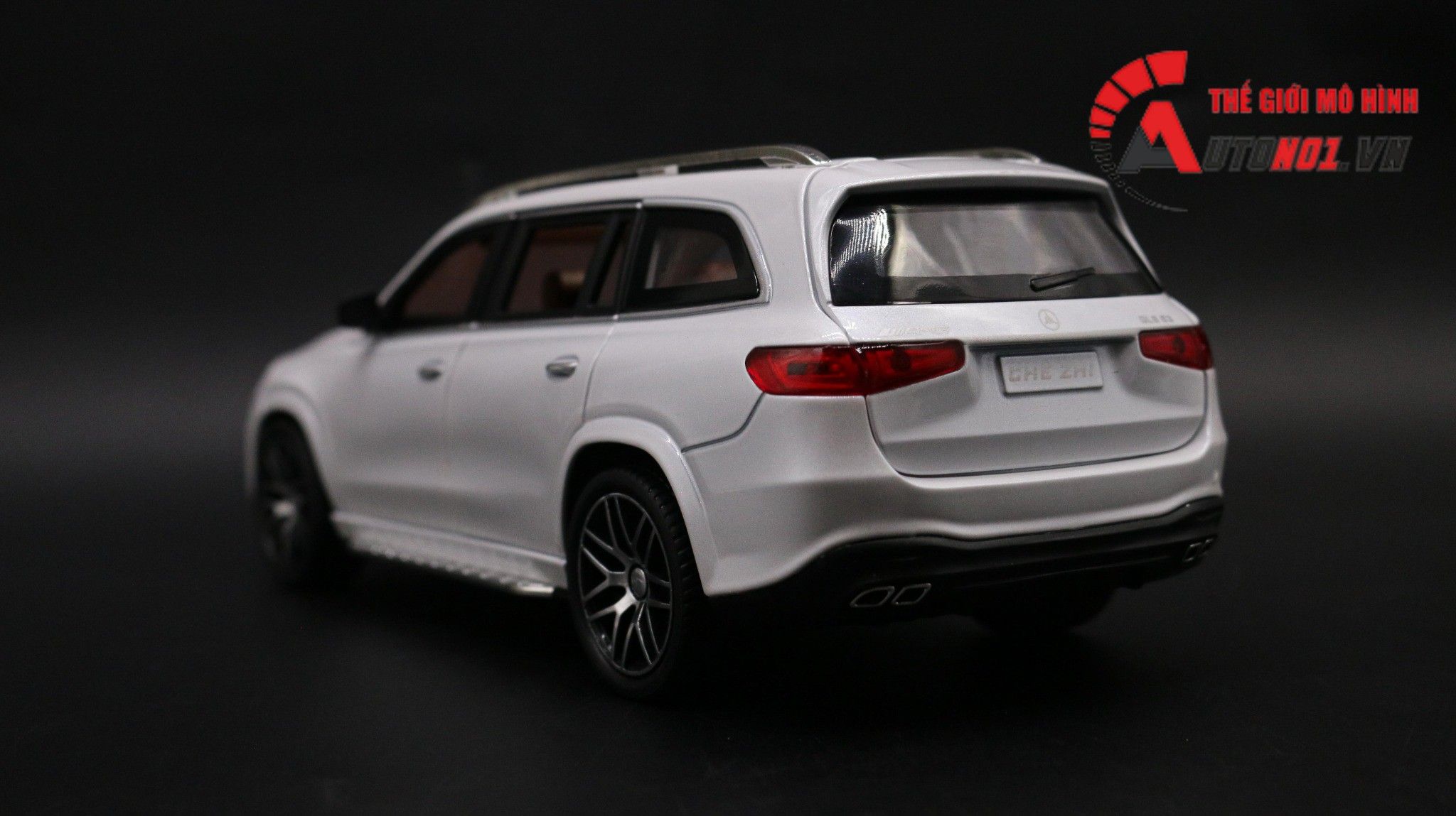  Mô hình xe Mercedes - Benz GLS63 AMG full open - đánh lái tỉ lệ 1:24 Chezhi CZ134P OT24070 