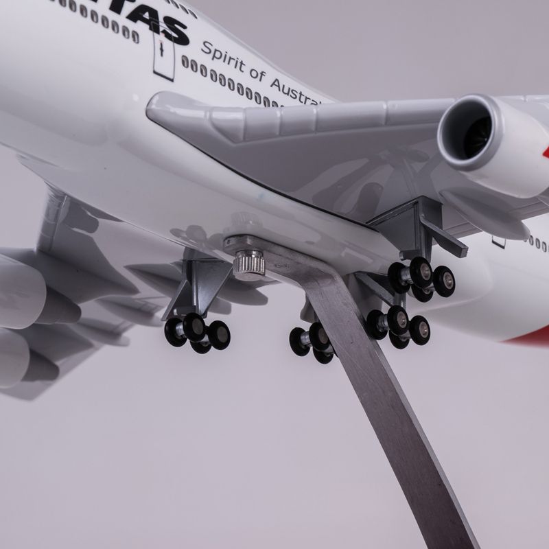  Mô hình máy bay Australia Qantas Boeing B747 47cm 1:130 có đèn led tự động theo tiếng vỗ tay hoặc chạm MB47006 