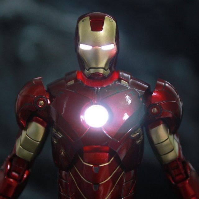  Mô hình nhân vật Marvel Iron man người sắt có đèn MK4 Mark IV Avengers SHF tỉ lệ 1:10 18CM ZD Toys FG263 