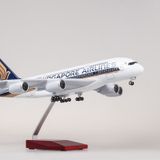  Mô hình máy bay Singapore Airline Airbus A380 47cm 1:130 có đèn led tự động theo tiếng vỗ tay hoặc chạm MB47005 