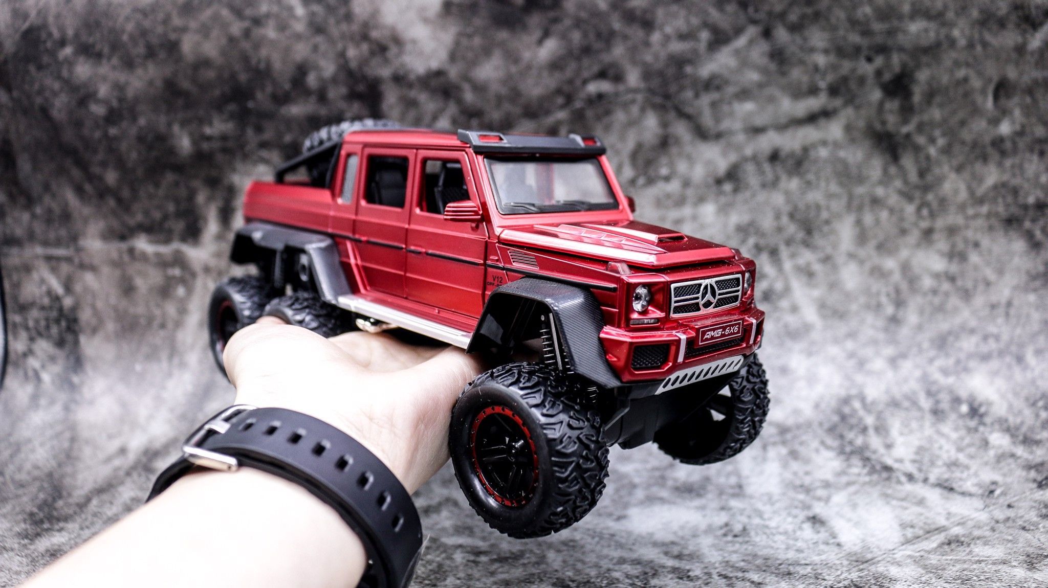  Mô hình xe ô tô Mercedes-Benz G63 V12 Off Road 6x6 full open tỉ lệ 1:22 Chezhi OT376 