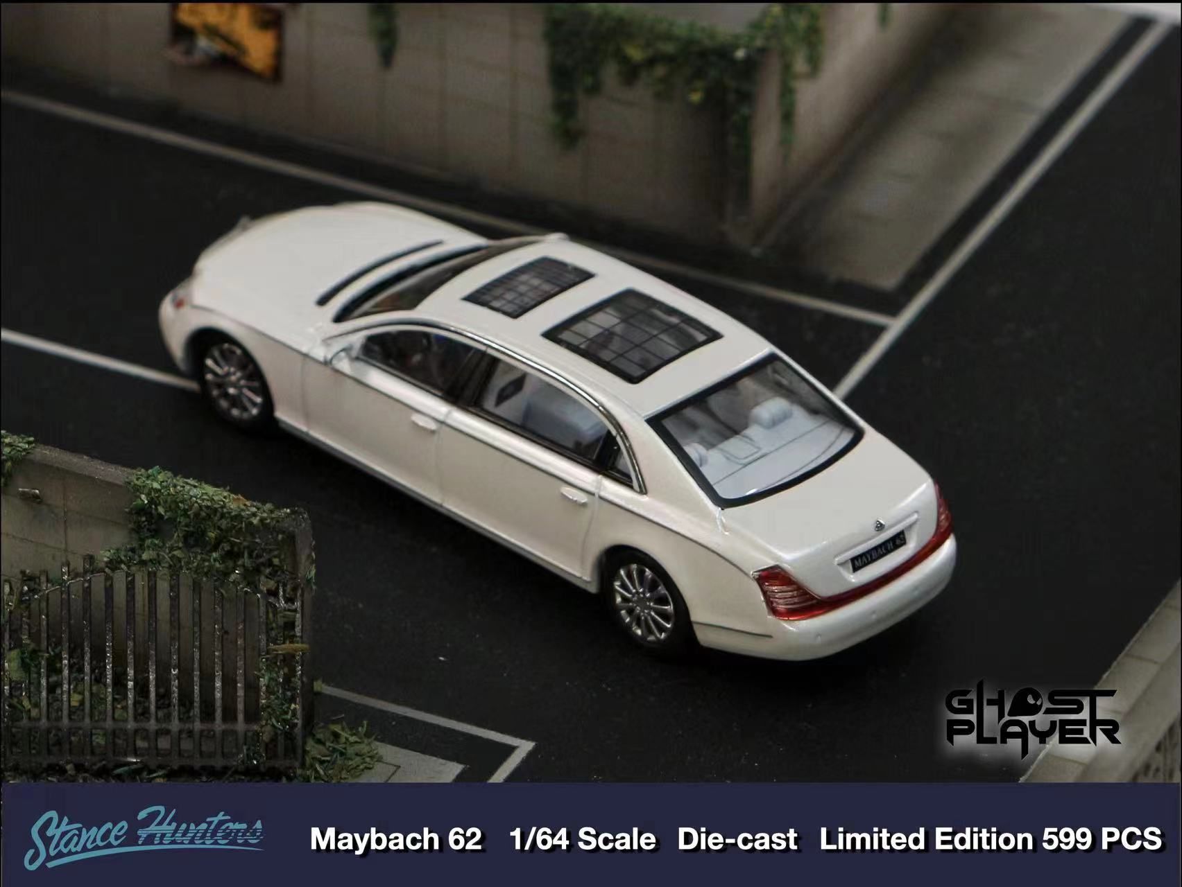  Mô hình xe Maybach 62 limited 599pcs trắng ngọc trai 1:64 Stance Hunters x Ghost player SW64056 