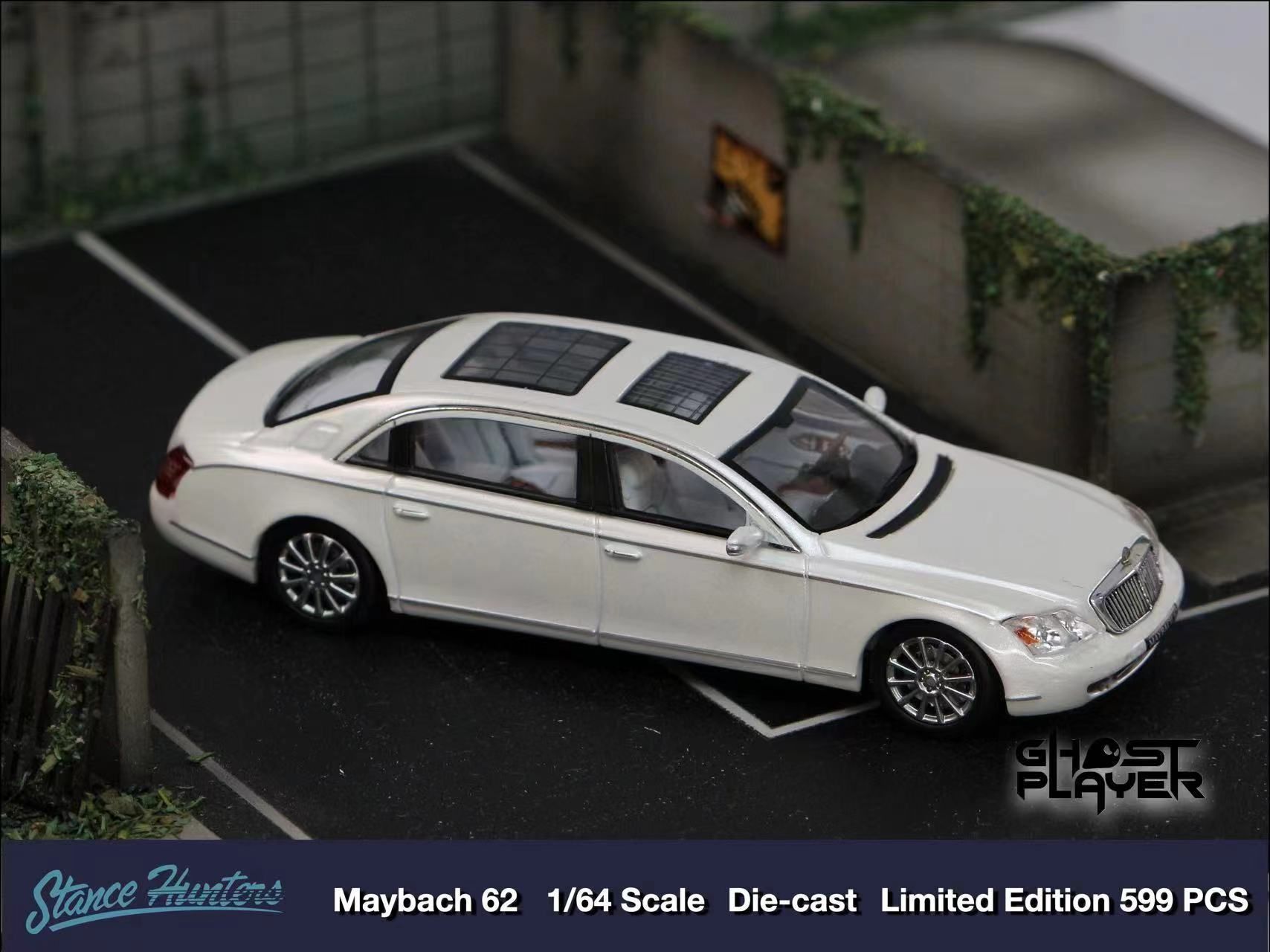  Mô hình xe Maybach 62 limited 599pcs trắng ngọc trai 1:64 Stance Hunters x Ghost player SW64056 