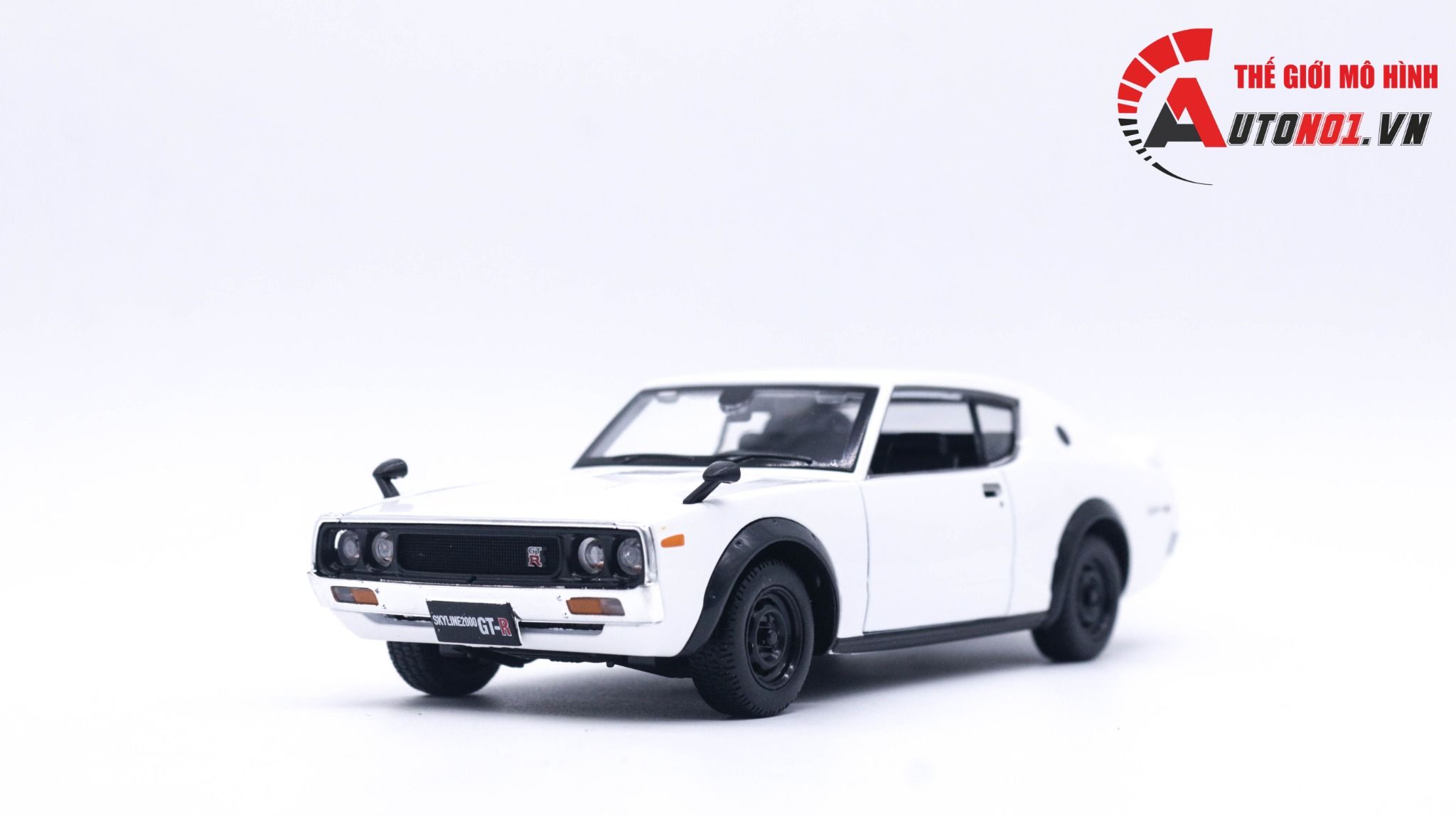  Mô hình xe Skyline 2000 GT-R 1973 tỉ lệ 1:24 Maisto OT131 