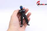  AUTONO1 STIG FIGURE BLACK 1:18 1137 