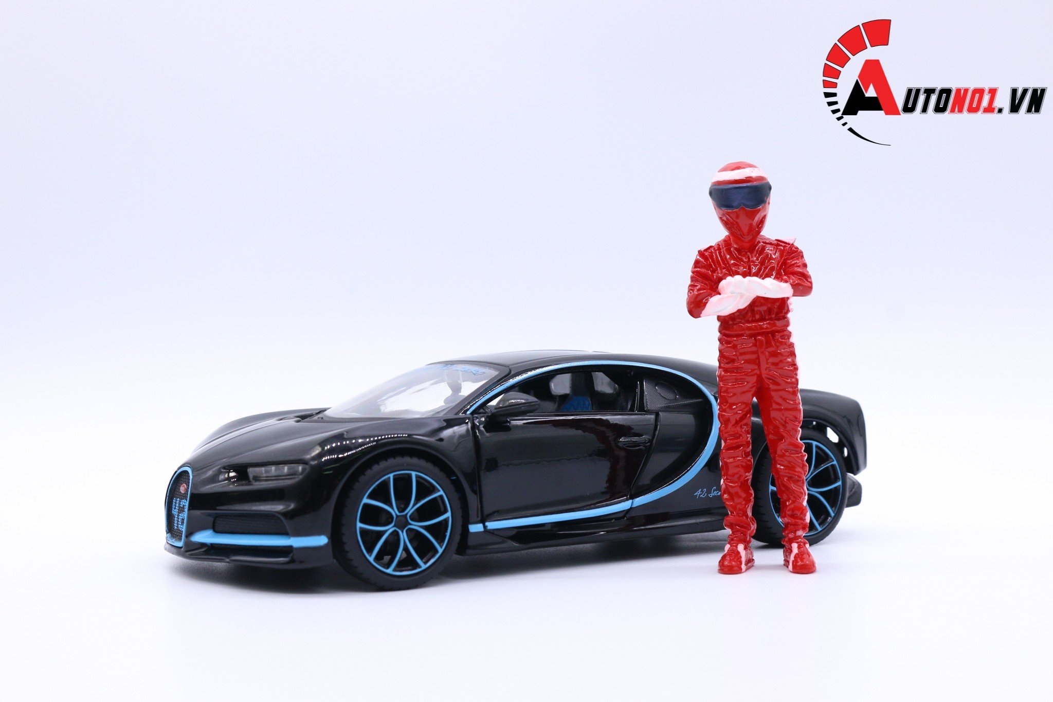 AUTONO1 STIG FIGURE FERRARI 1:18 1110