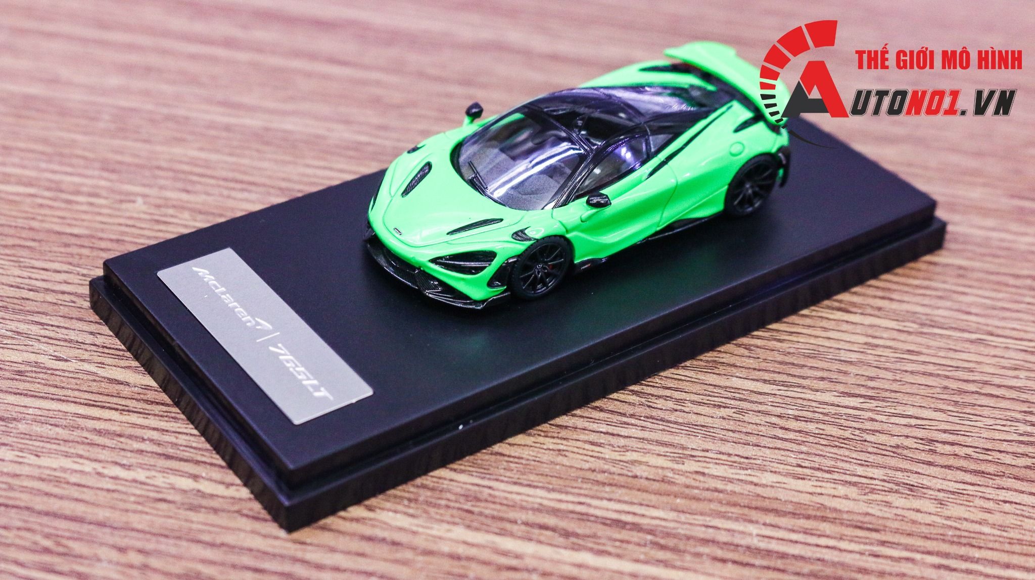  Mô hình Mclaren 765LT tỉ lệ 1:64 LCD Model 