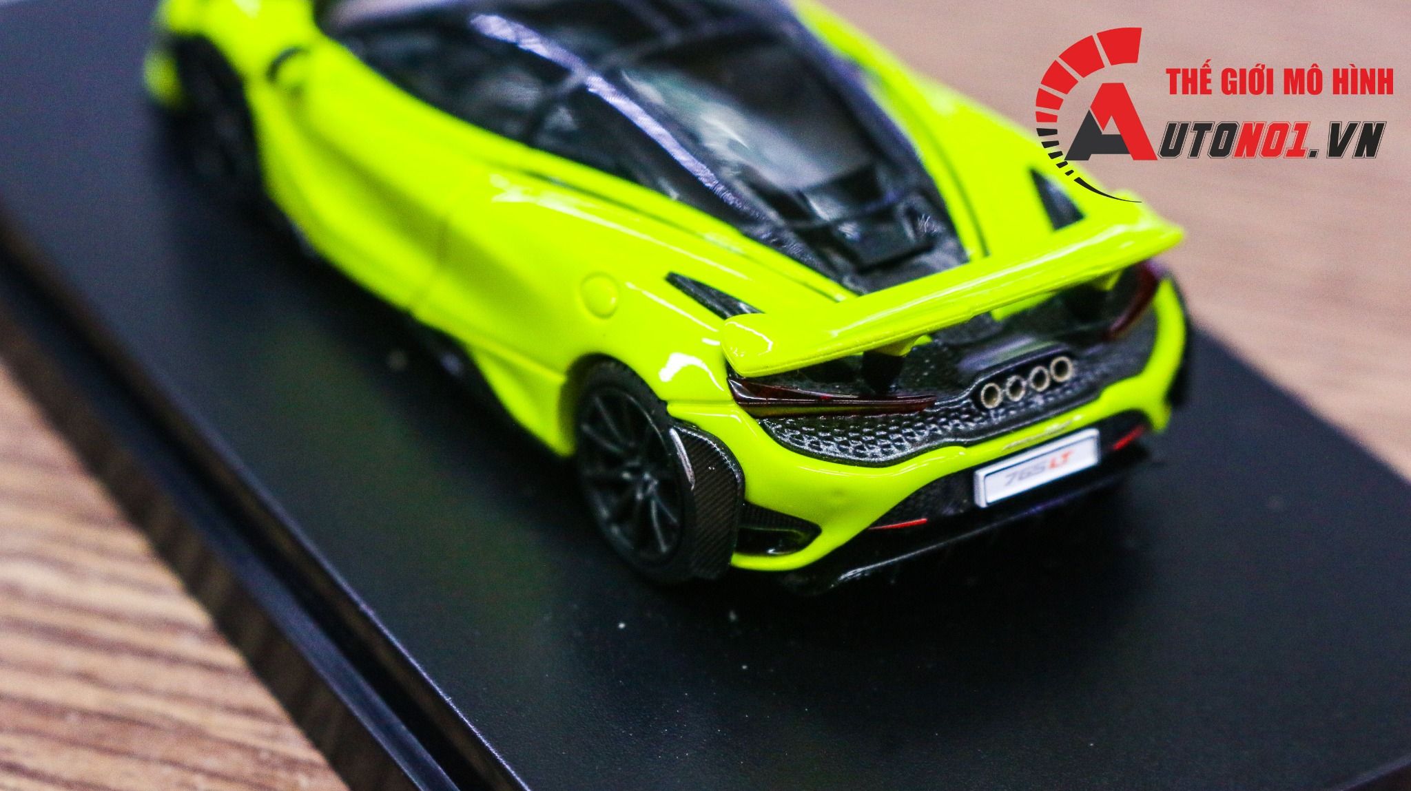  Mô hình Mclaren 765LT tỉ lệ 1:64 LCD Model 