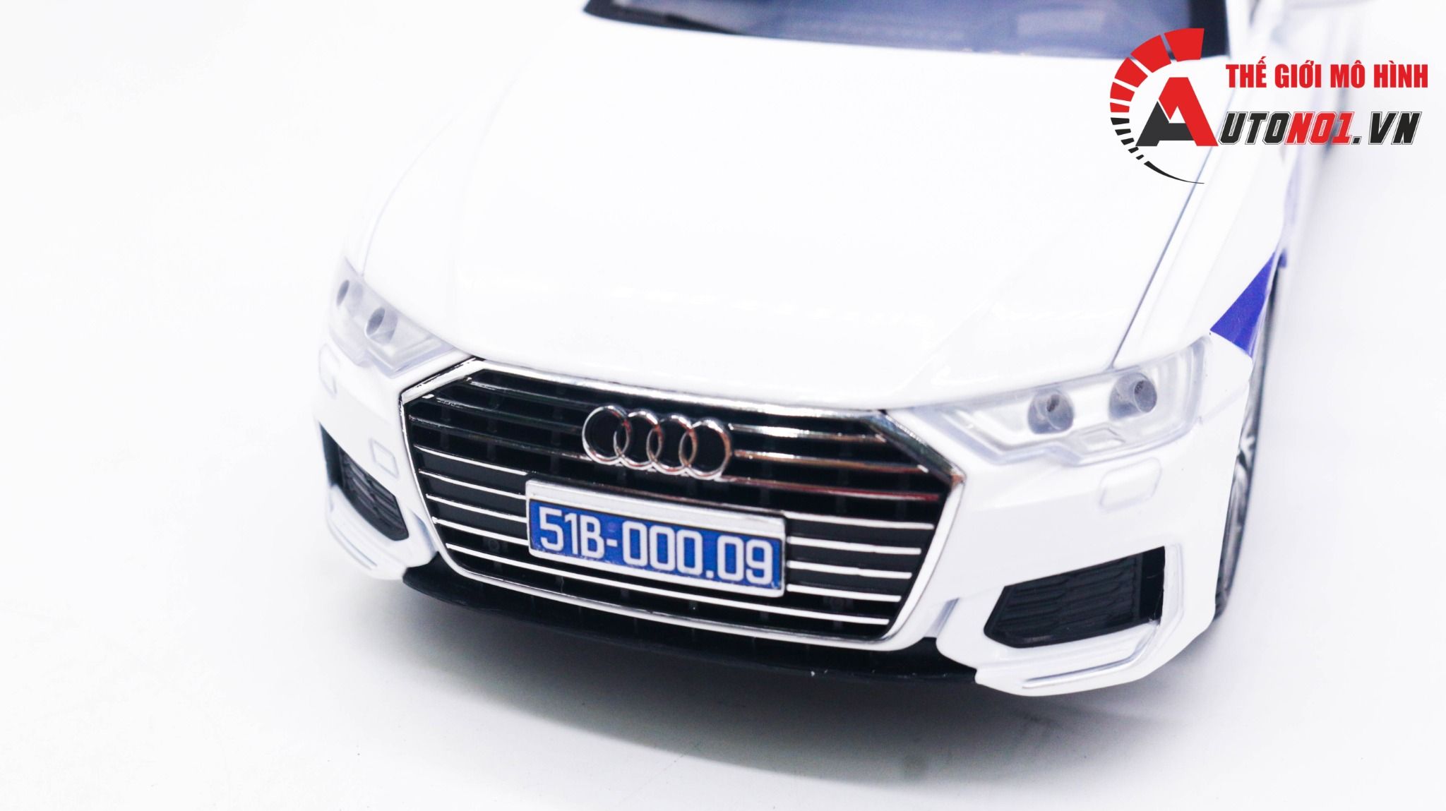  Mô hình xe ô tô độ CSGT Audi A6L full open tỉ lệ 1:18 Alloy Model Autono1 OT182 