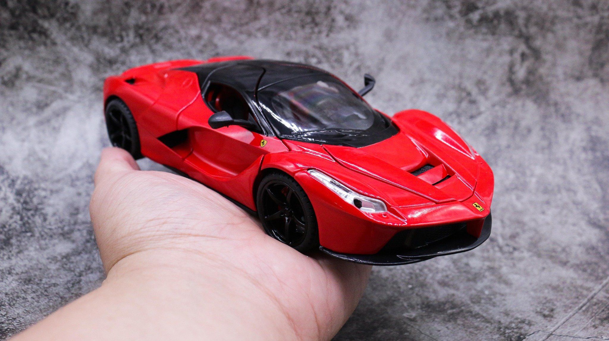  Mô hình xe Ferrari Laferrari Red full open có âm thanh đèn tỉ lệ 1:22 Jiaye Model OT356 