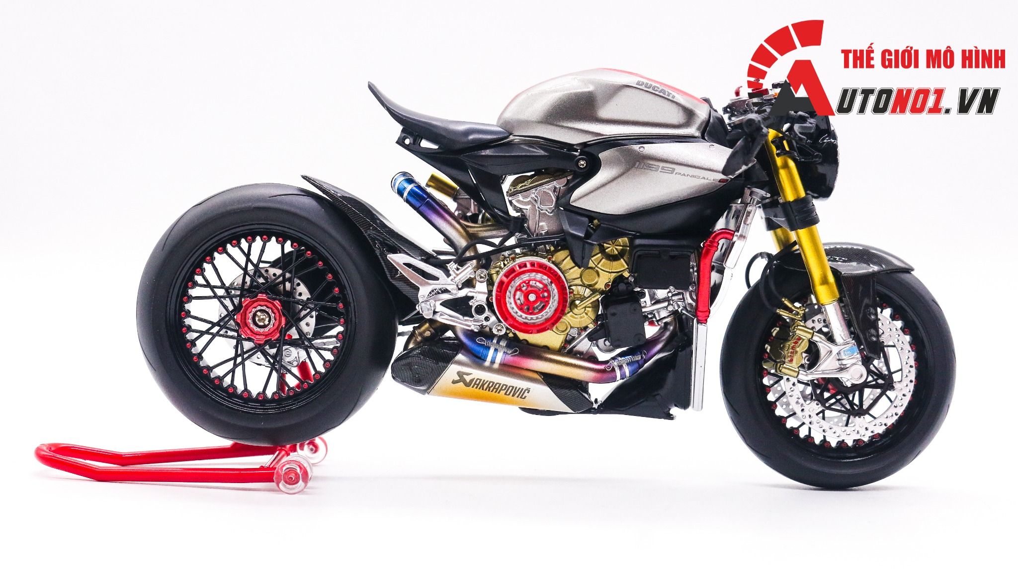  Mô hình xe cao cấp Ducati 1199 Panigale Cafe Racer Grey Red cao cấp nồi khô ghi đông mâm căm 1:12 Tamiya D201 