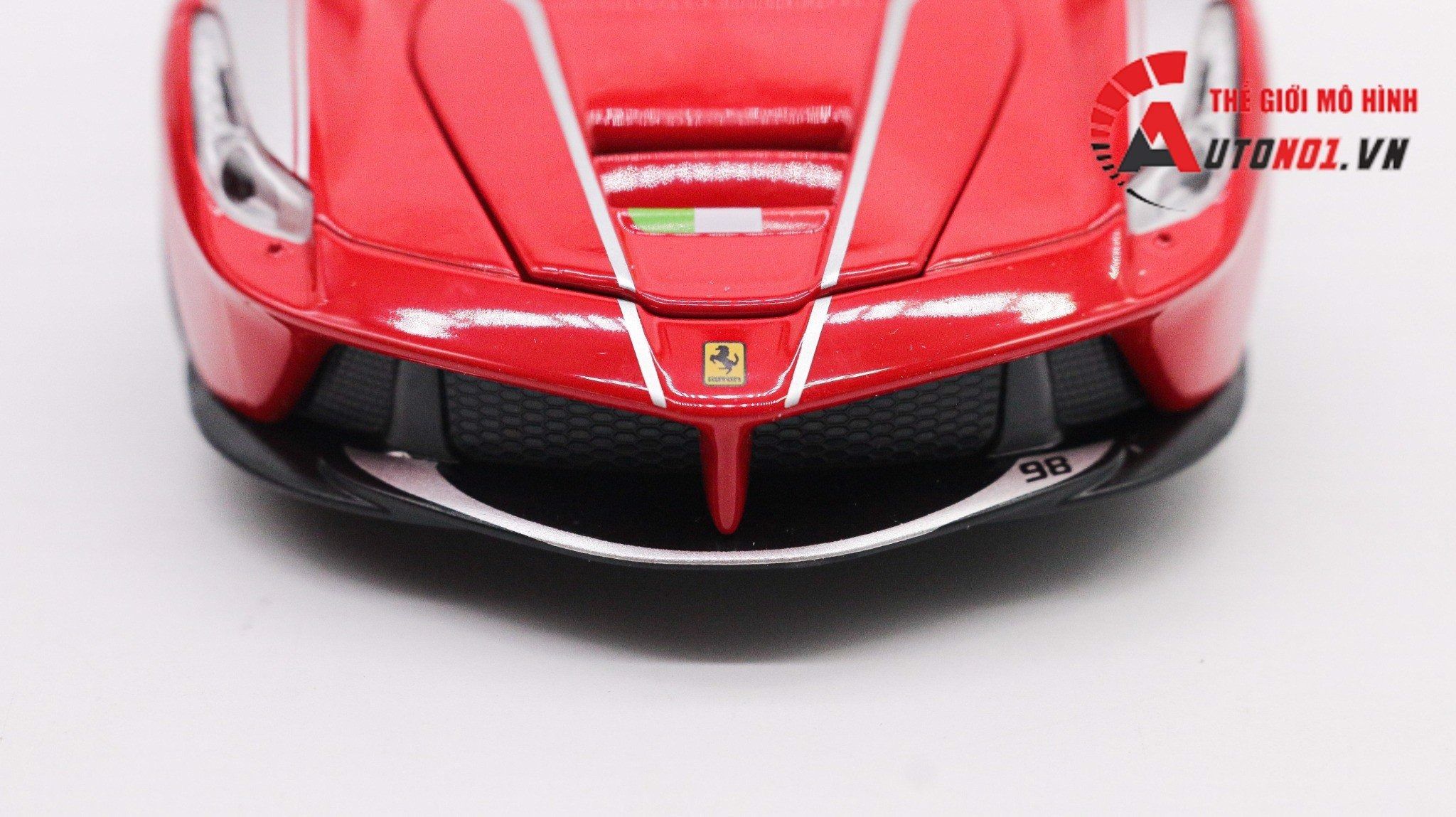  Mô hình xe Ferrari FXX K Evo tỉ lệ 1:24 Jiaya Model OT049 