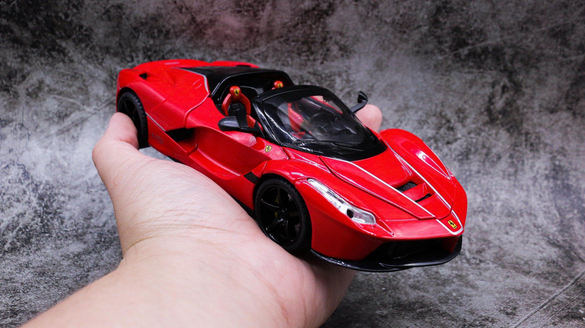  Mô hình xe Ferrari Laferrari Aperta mui trần full open - có âm thanh - có đèn tỉ lệ 1:22 Jiaye Model OT339 