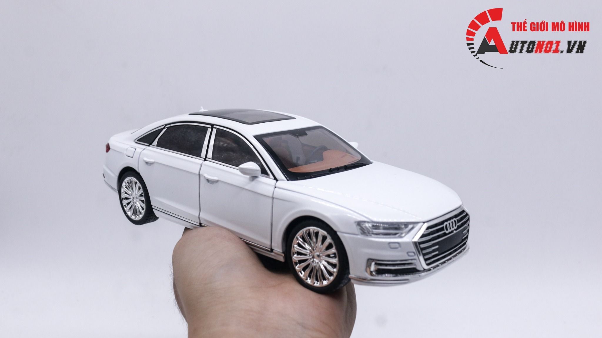  Mô hình xe siêu sang Audi A8 full open có còi đánh lái được hộp xốp 1:24 Che zhi OT173 