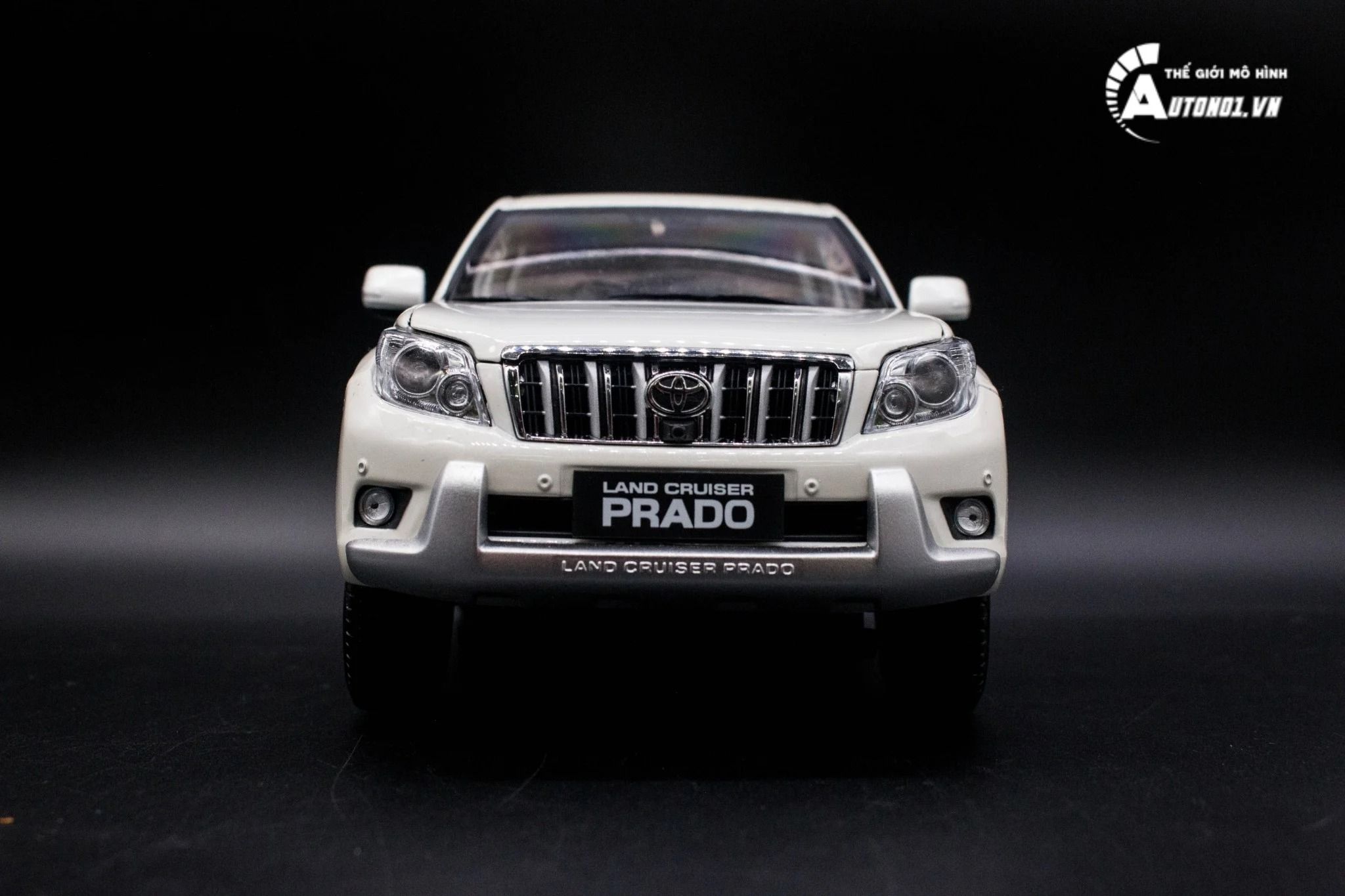 MÔ HÌNH TOYOTA LAND CRUISER PRADO LC150 1:18 PAUDI 5156