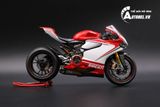  Mô hình xe Ducati 1199 Panigale S Tricolore Carbon Lên Nồi Khô 1:12 Tamiya D069 