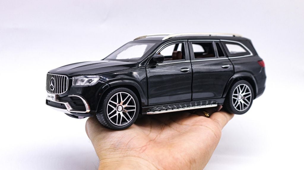 MÔ HÌNH XE MERCEDES BENZ GLS63 AMG 2021 BLACK 1:24 CHEZHI 7943