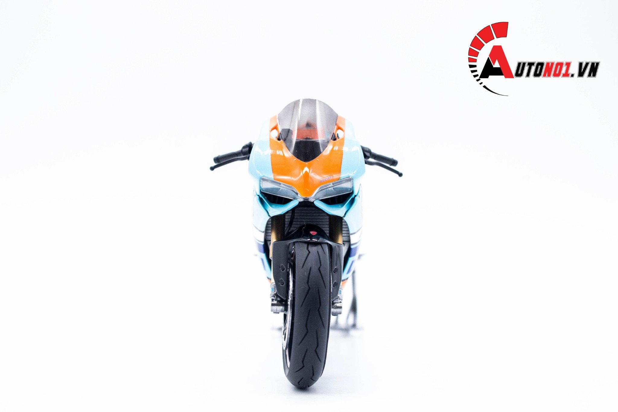 MÔ HÌNH CAO CẤP DUCATI 1199 PANIGALE GULF 1:12 TAMIYA D050